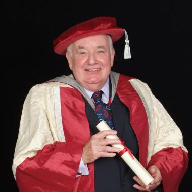 Dr Stewart Brodie