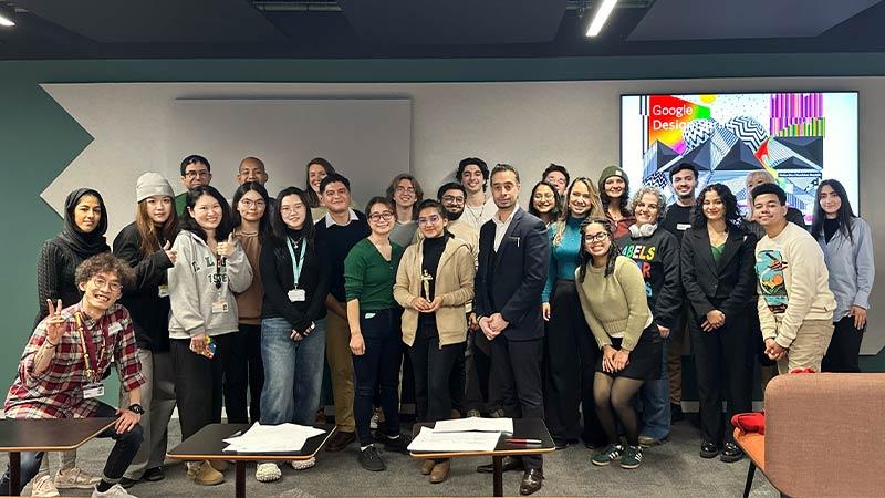 Google Design Sprint Master Hackathon group picture