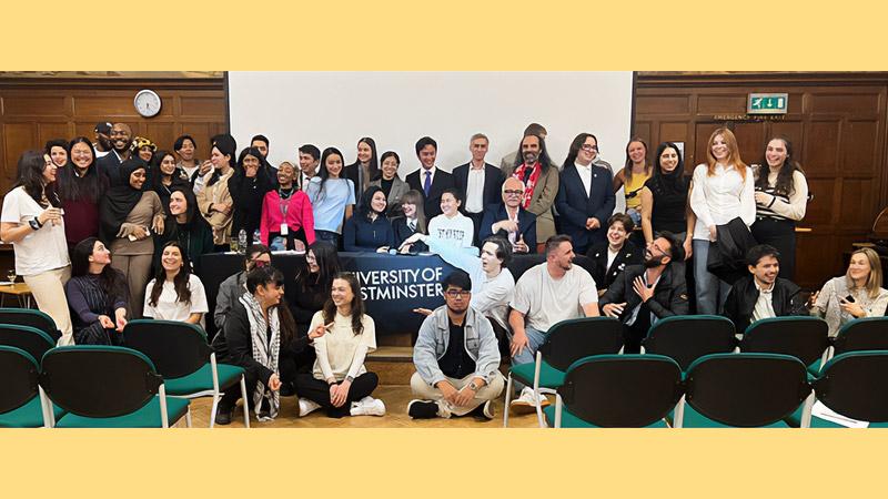 Group photo of students and academics at DEN Internstional Student Conference