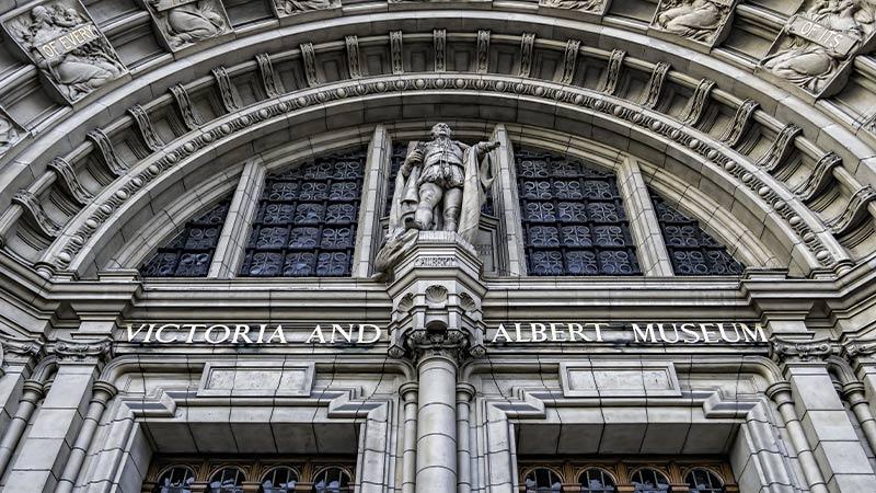 V&A enterance