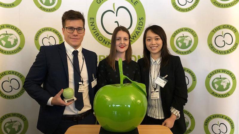 green-apple-awards-group-picture