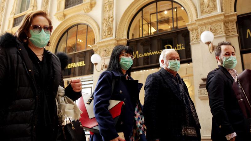 group-of-italians-wearing-face-masks