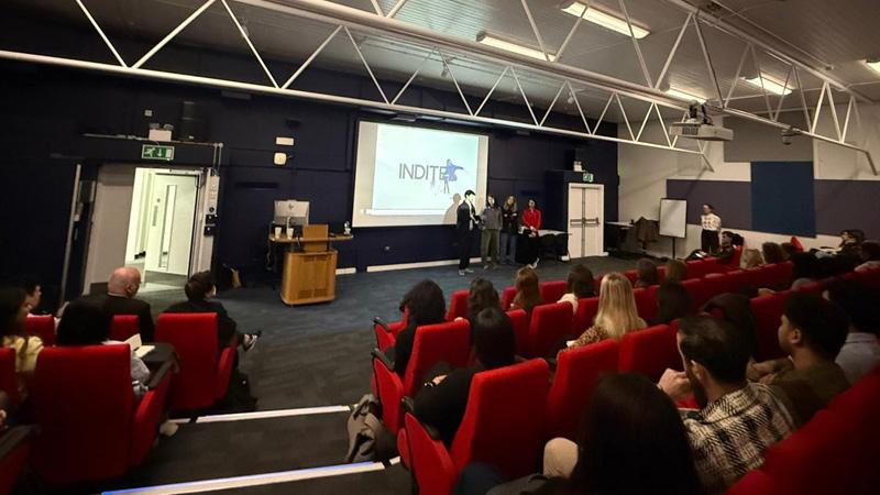 Inditex colleagues delivering a presentation to Westminster students