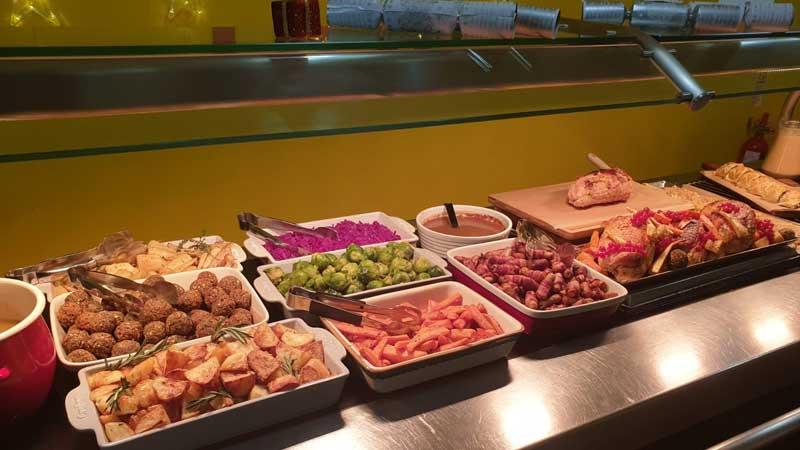 christmas-dinner-uow