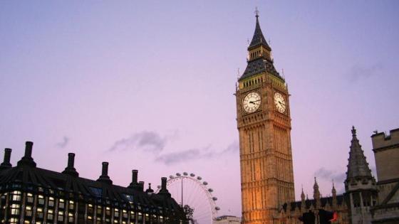 Big Ben with the London Eye in the background