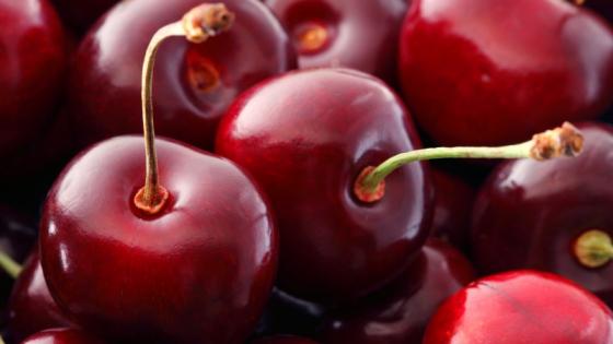 A bunch of cherries