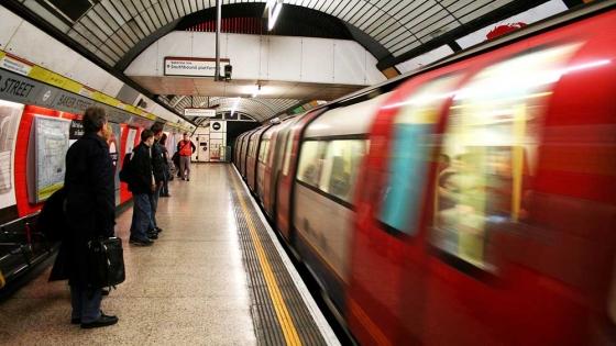 A London underground platform