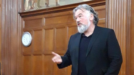 Comedian Stewart Lee delivering talk in Fyvie Hall