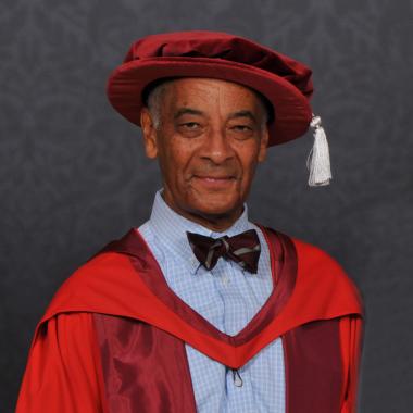 Photograph of Sire Kenneth Olisa's profile photo