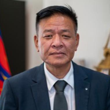 Headshot of Sikyong Penpa Tsering.