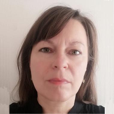 Profile photo of Veronika Peat's profile photo