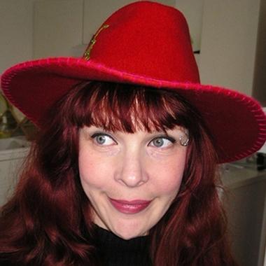 Profile photo of Daphne Vallas's profile photo