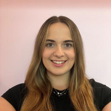 Head and shoulders image of Alice Defty