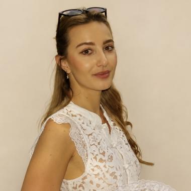 Head and shoulders image of Flavia Govoreanu