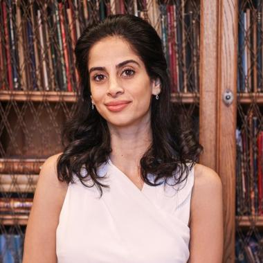 Head and shoulders image of Nazanin Tayeby