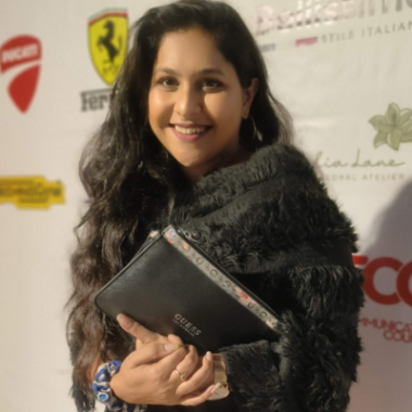 Head and shoulders image of Riya Modi