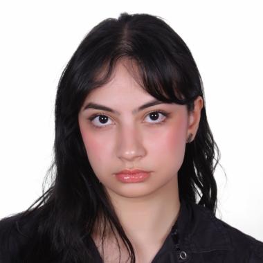 Head and shoulders image of Sarah Alyammahi