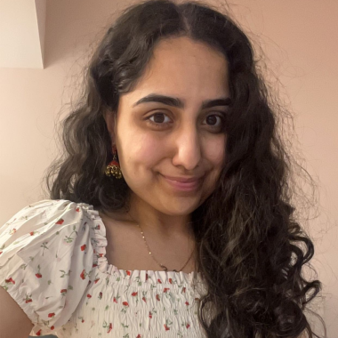 Head and shoulders image of Maryam Zafar